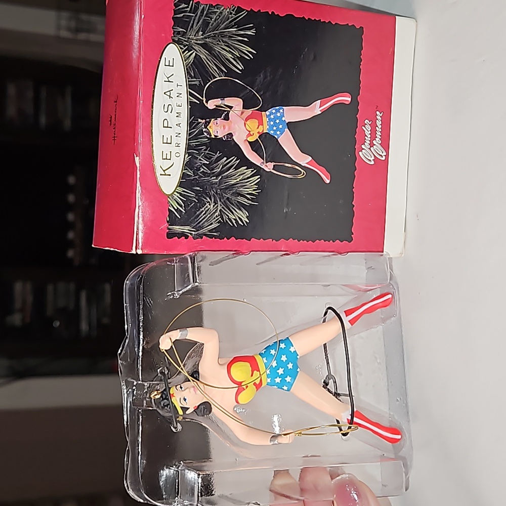 Hallmark Wonder Woman Christmas ornament